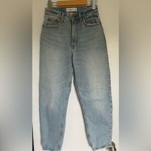 Abercrombie & Fitch Curve Love 80s Mom Jeans High Rise Women’s Size 24 00S